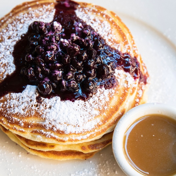 Blueberry pancakes with maple butter