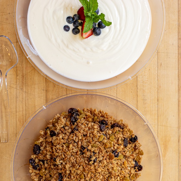 Yogurt & Granola